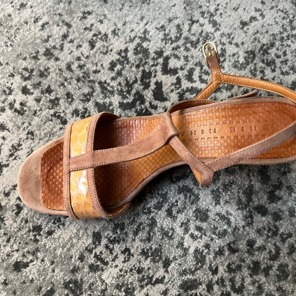 Chie Mihara Wedge sandals. Size 81/2